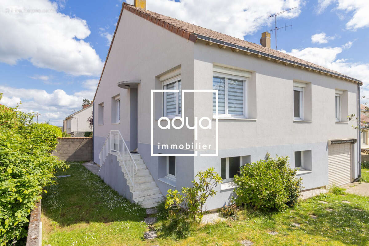 Maison à CHAUDRON-EN-MAUGES