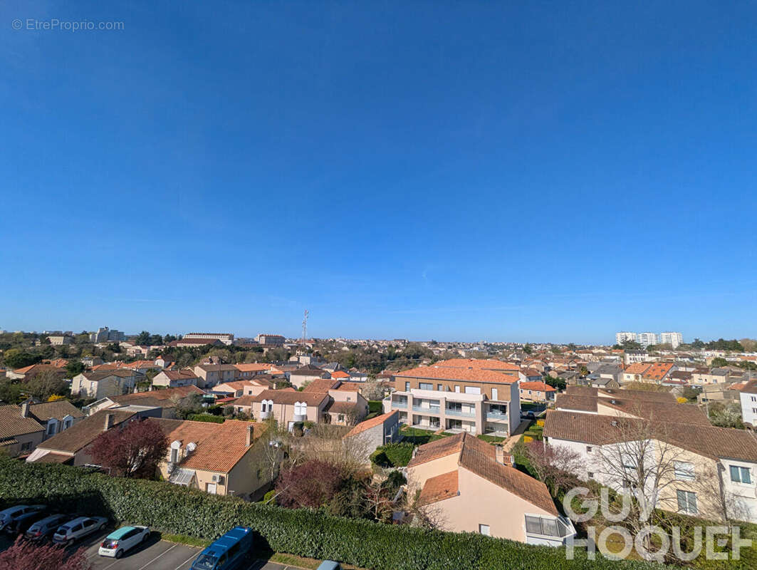 Appartement à POITIERS