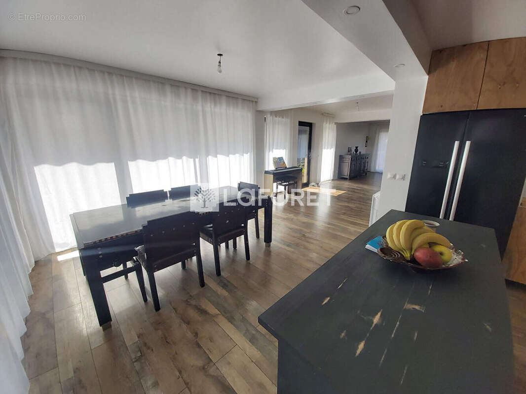 Maison à VILLEMOMBLE