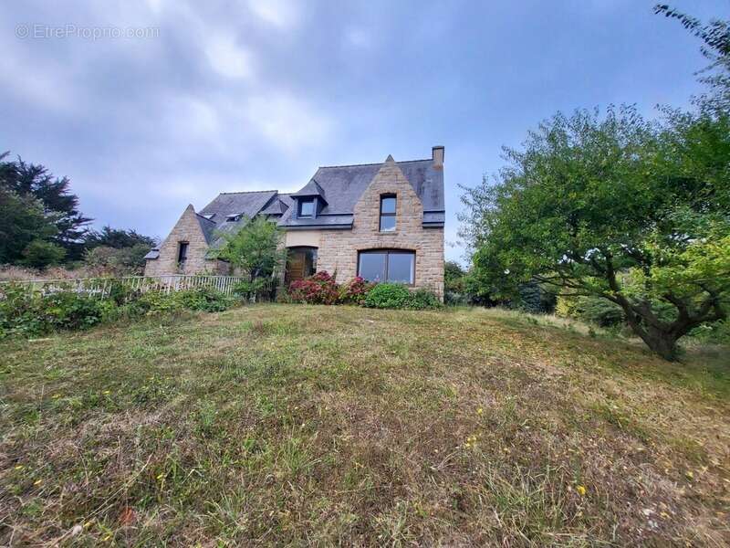 Maison à CAMARET-SUR-MER