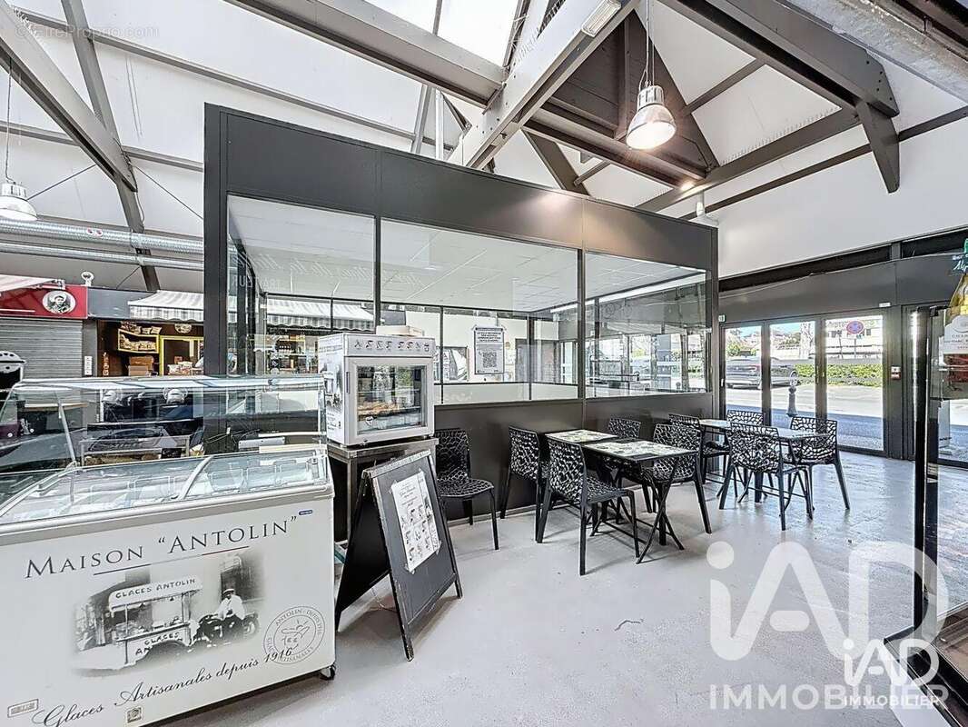 Photo 6 - Commerce à CARRIERES-SUR-SEINE