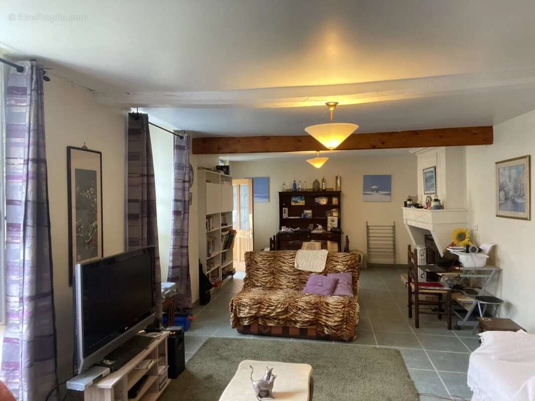 Maison à SAINTE-RAMEE