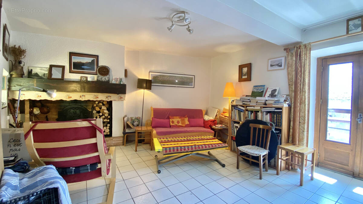 Maison à LUZ-SAINT-SAUVEUR