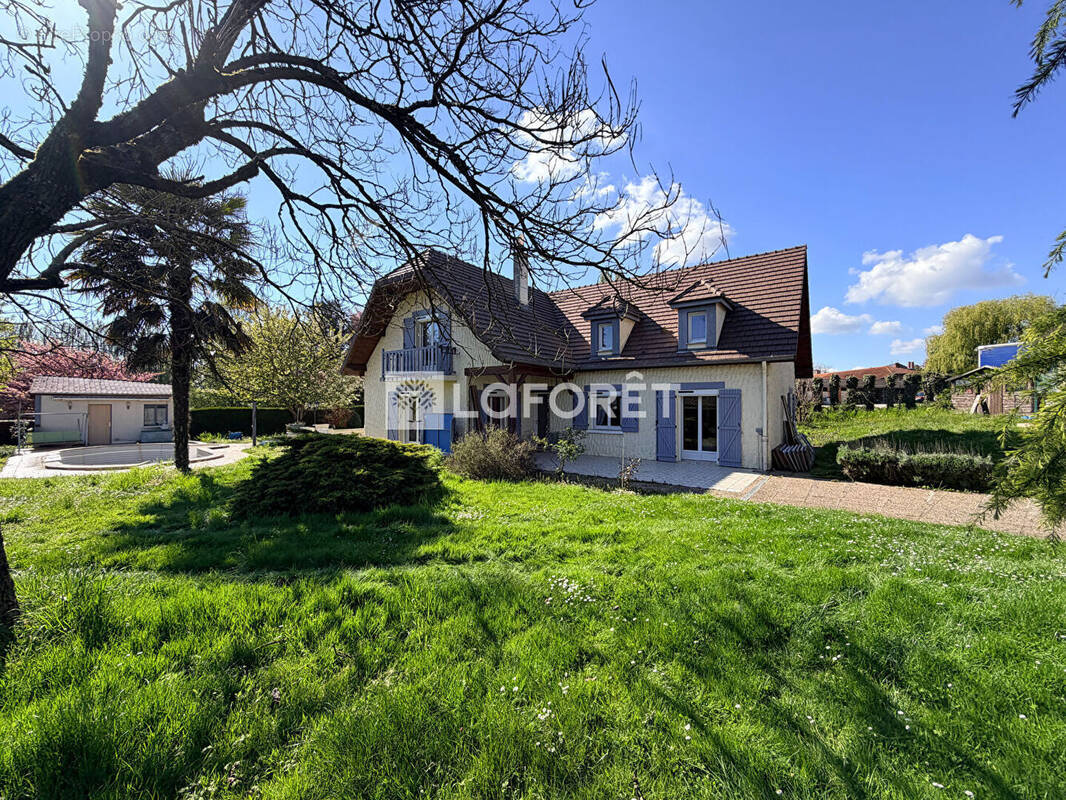 Maison à THIEBLEMONT-FAREMONT
