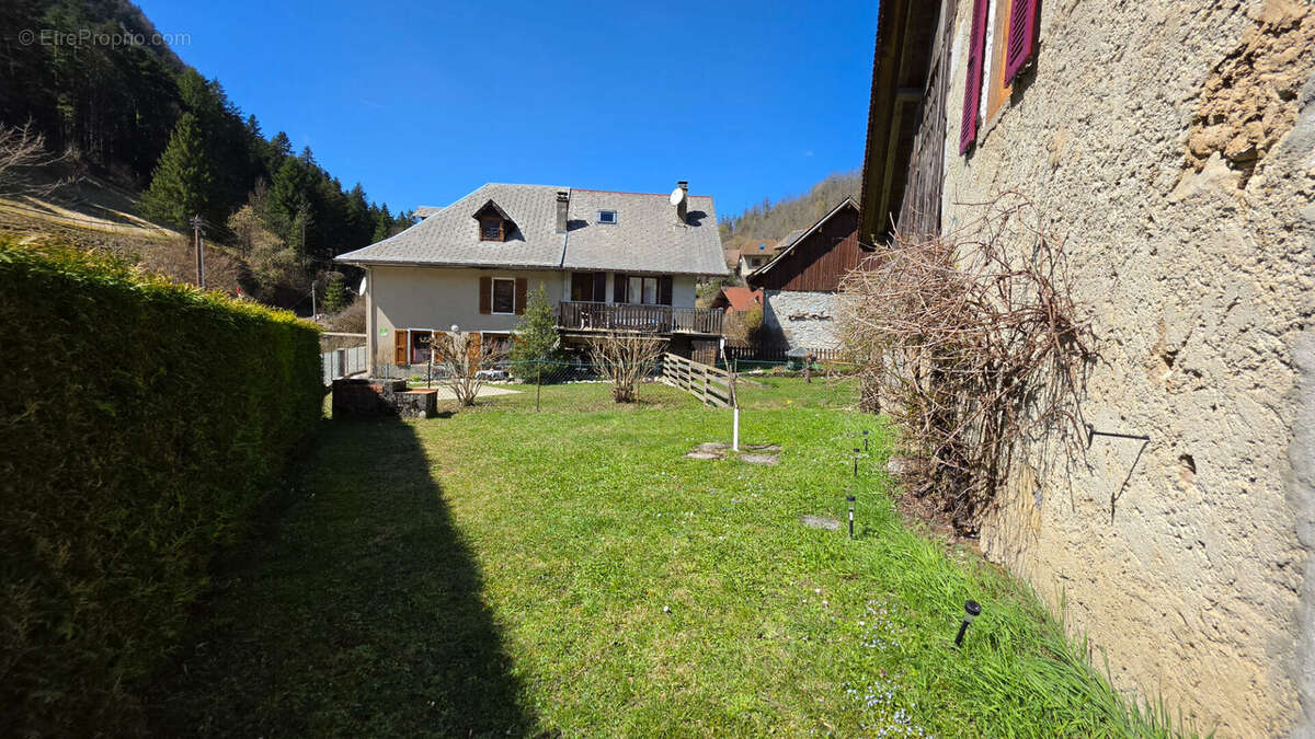 Maison à SAINT-PIERRE-D'ENTREMONT
