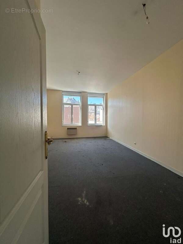 Appartement 85 m² à Conde-Sur-L'escaut  - photo 2