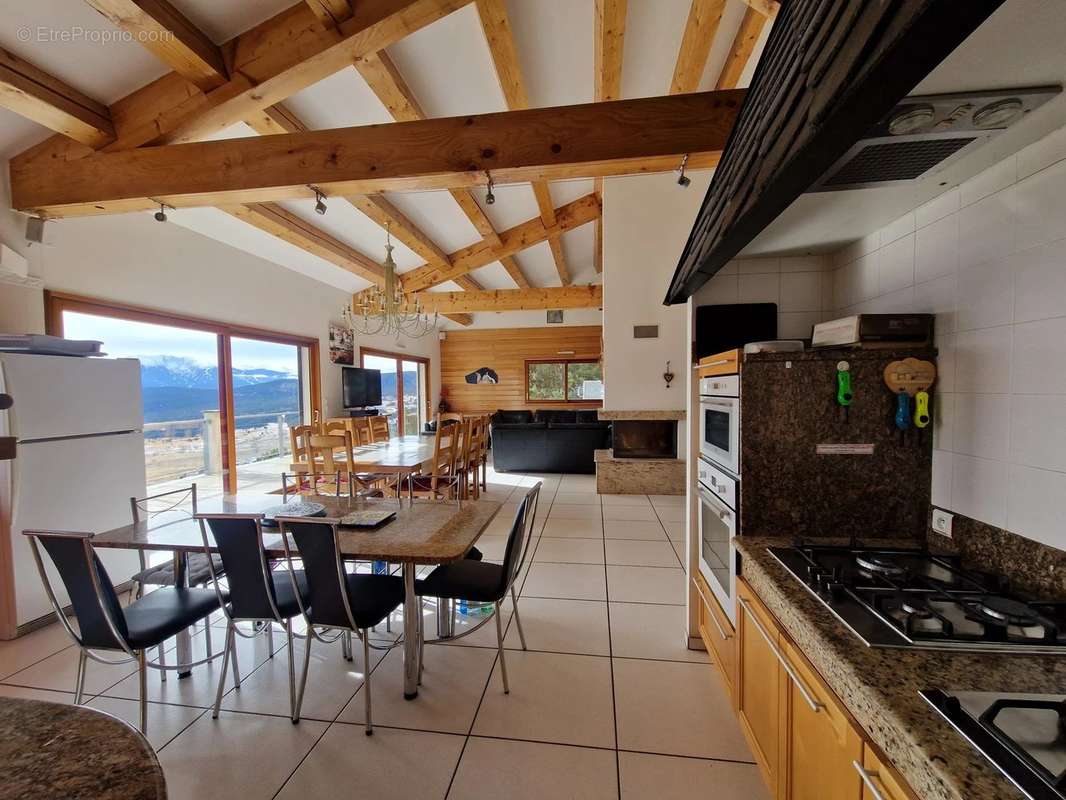 Maison à LES ANGLES