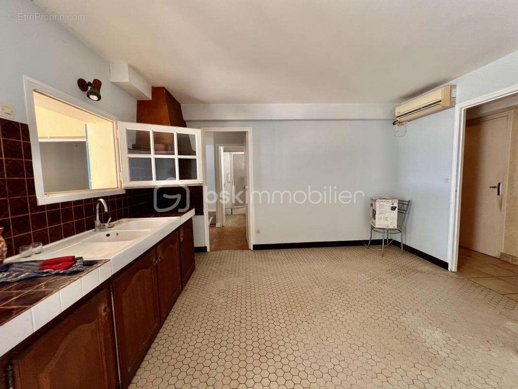 Jolie maison de plus de 213 m2, 6 chambres, jardin de 1500 m2! - photo 5