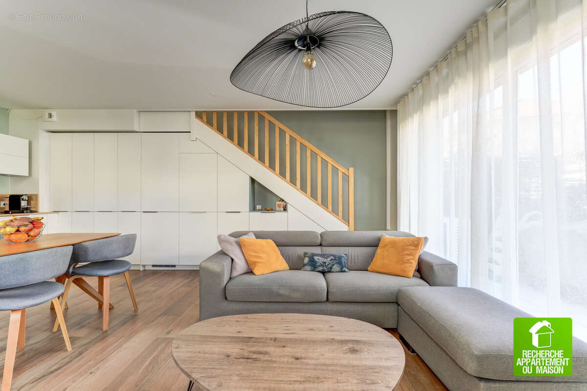 Appartement à BRON