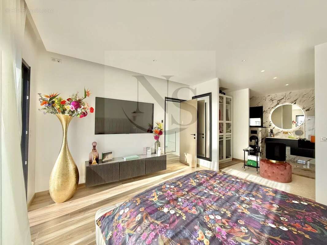 Maison à CARRY-LE-ROUET