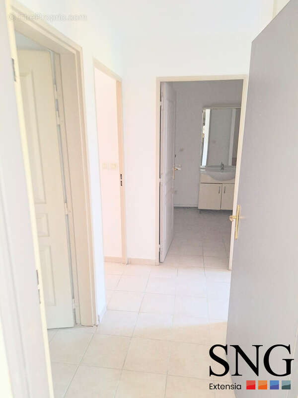 Appartement 54 m² à Avignon  - photo 6