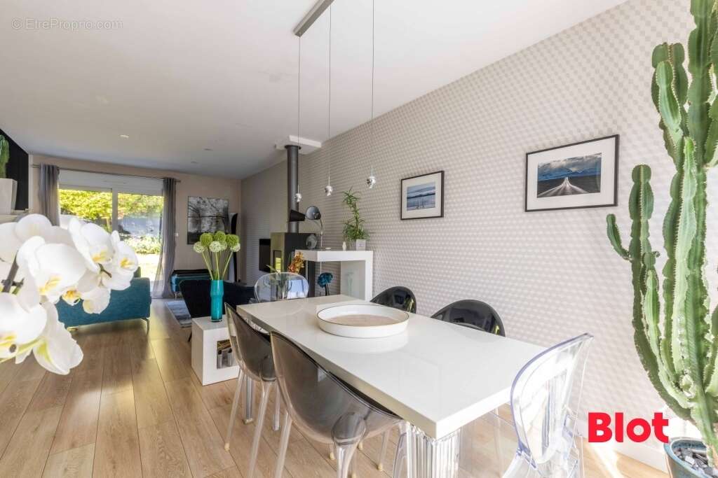 Maison 107 m² à Cesson-Sevigne  - photo 6