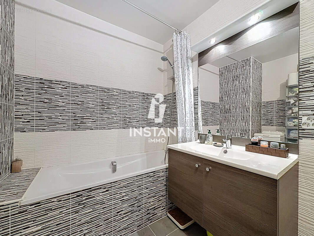 Appartement à MAISONS-ALFORT