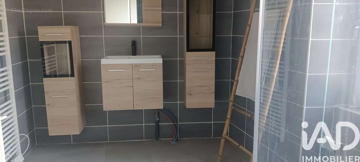 Photo 5 - Maison à NAVES