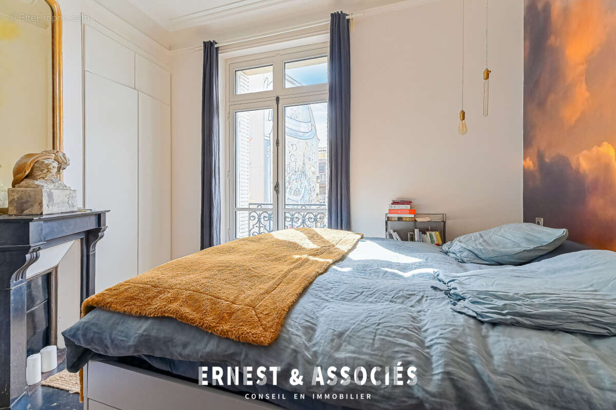 Appartement à PARIS-10E