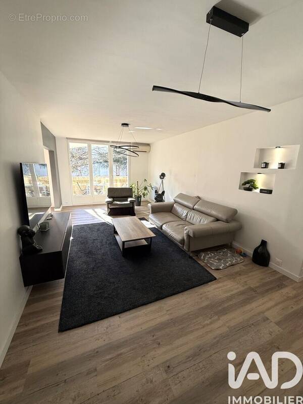 Photo 1 - Appartement à LONS