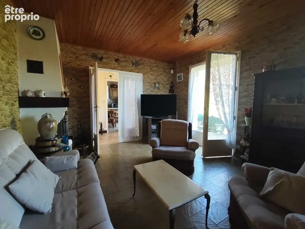 Maison 4 pièces 82 m² à vendre à Chasseneuil-Sur-Bonnieure (16260) - photo 6