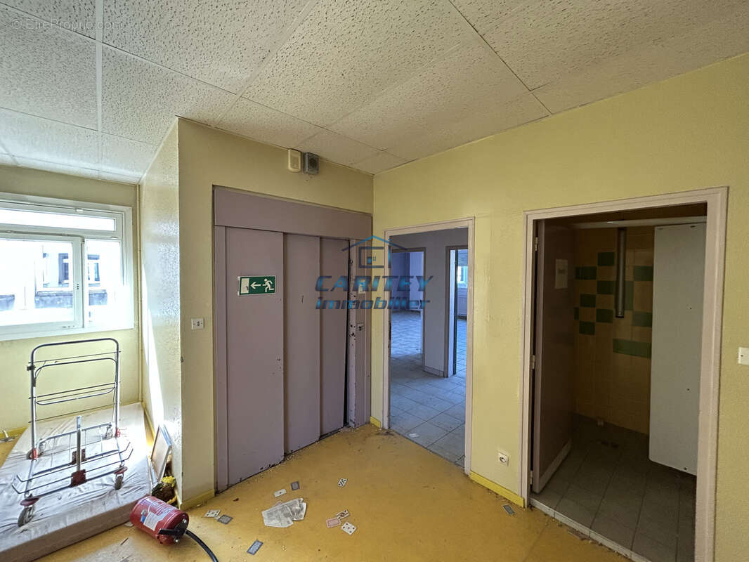 Immeuble de 3385 m2 - photo 6