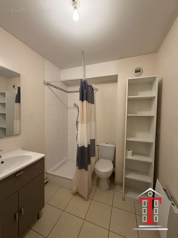 Appartement 27 m² à Les Ponts-De-Ce  - photo 5