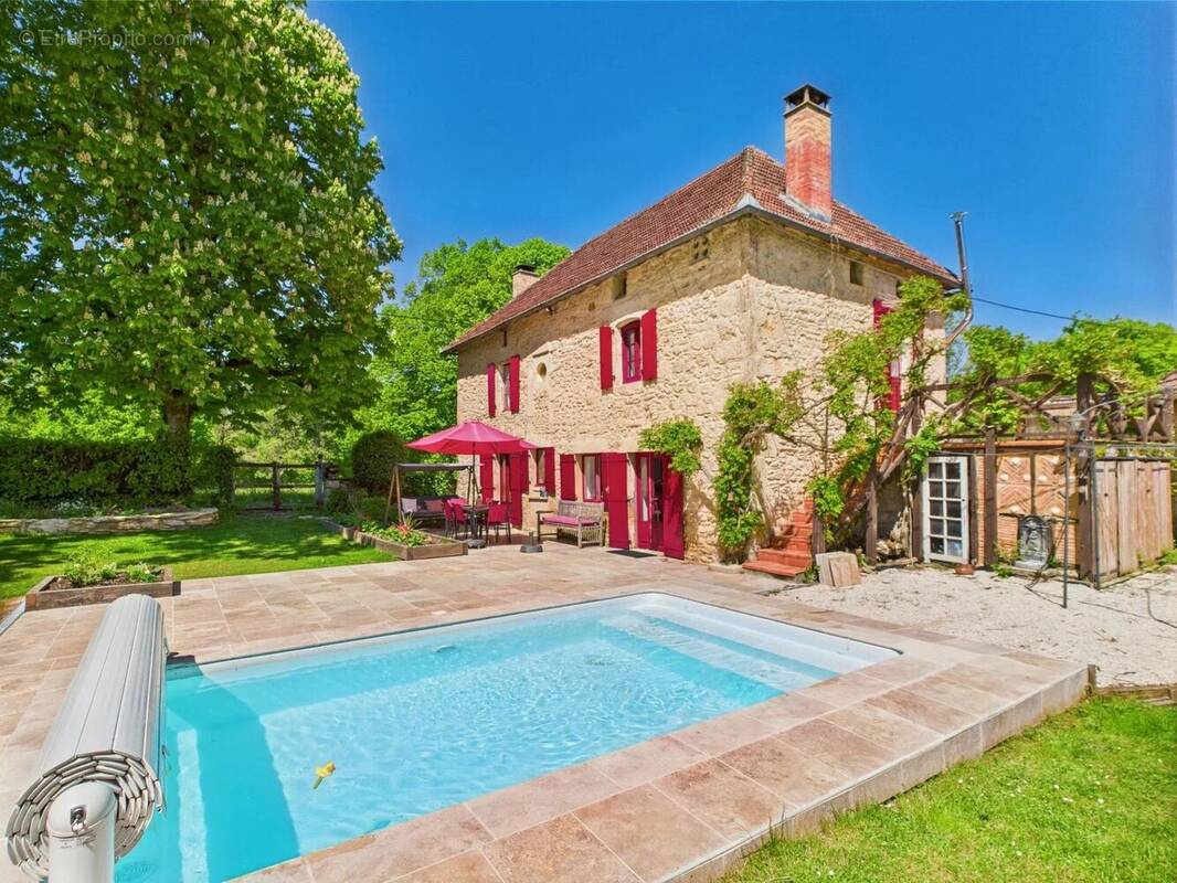 Maison à MASCLAT