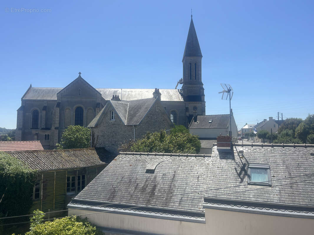 Maison 92 m² à Port-En-Bessin-Huppain  - photo 13