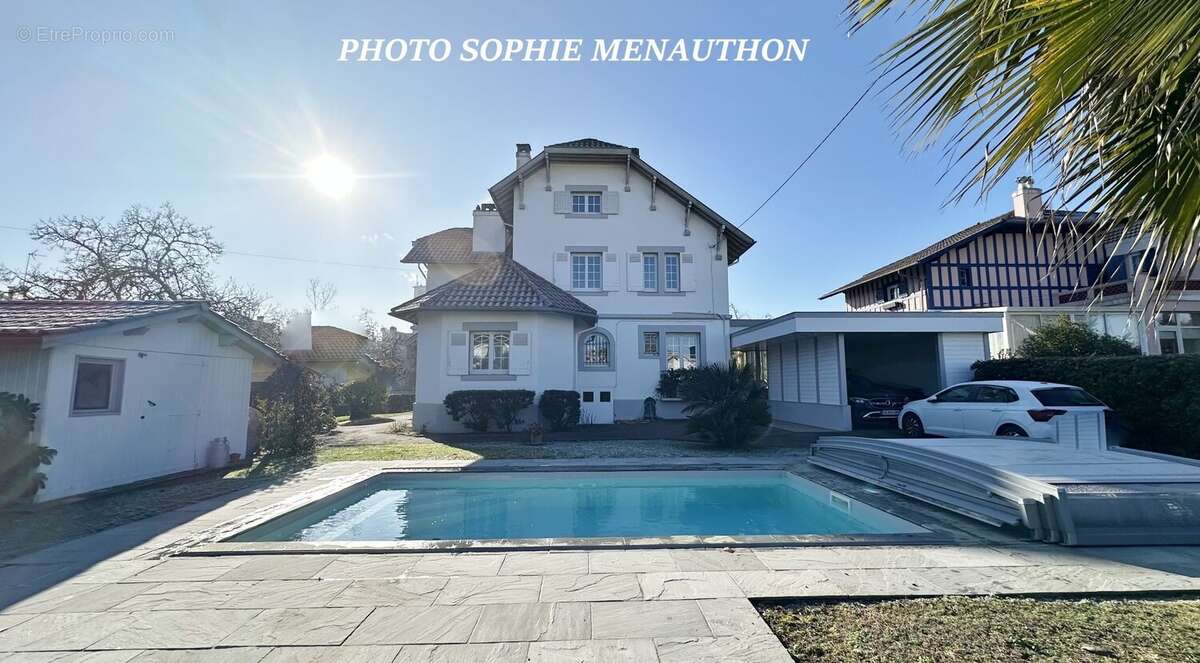 Maison de maitre de type t9 de 203 sur une parcelle de 1527 m2 - photo 26