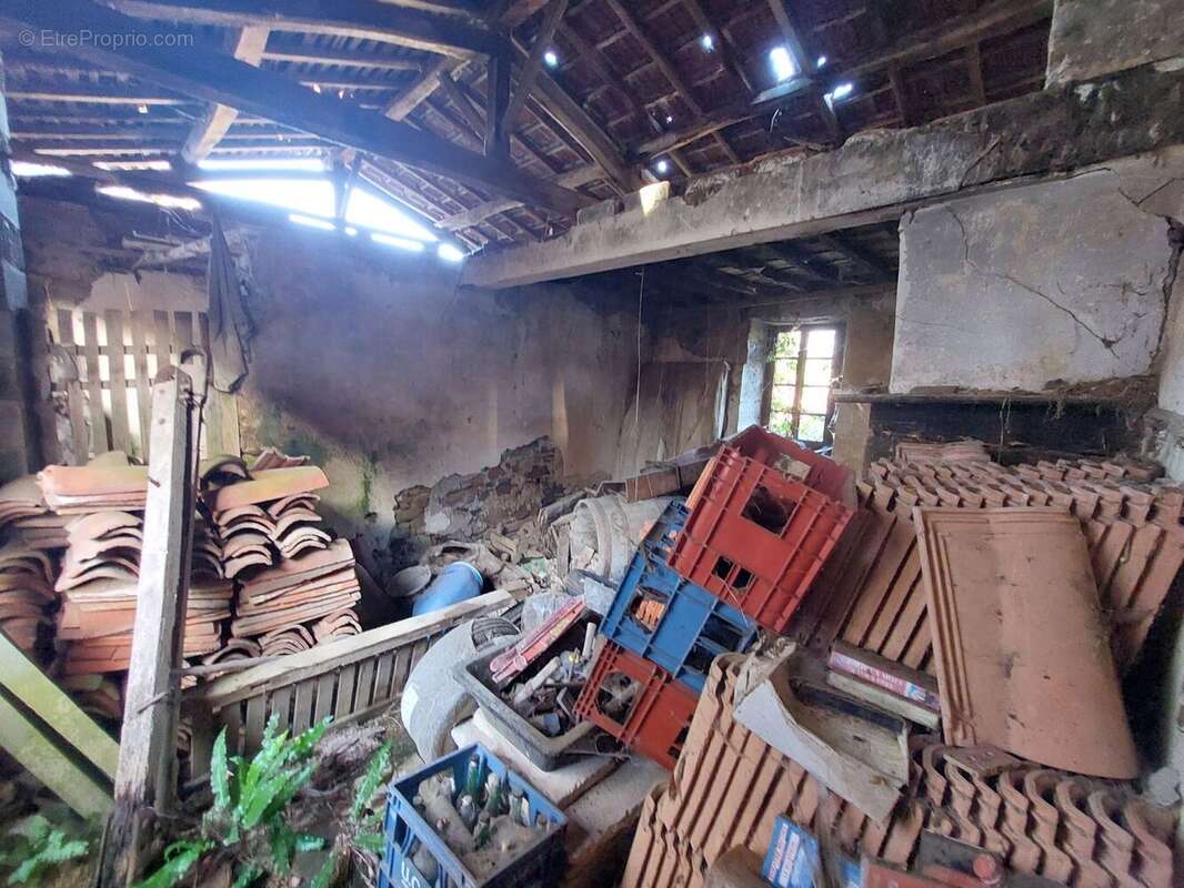 20251218152156 - Maison à ARBAS