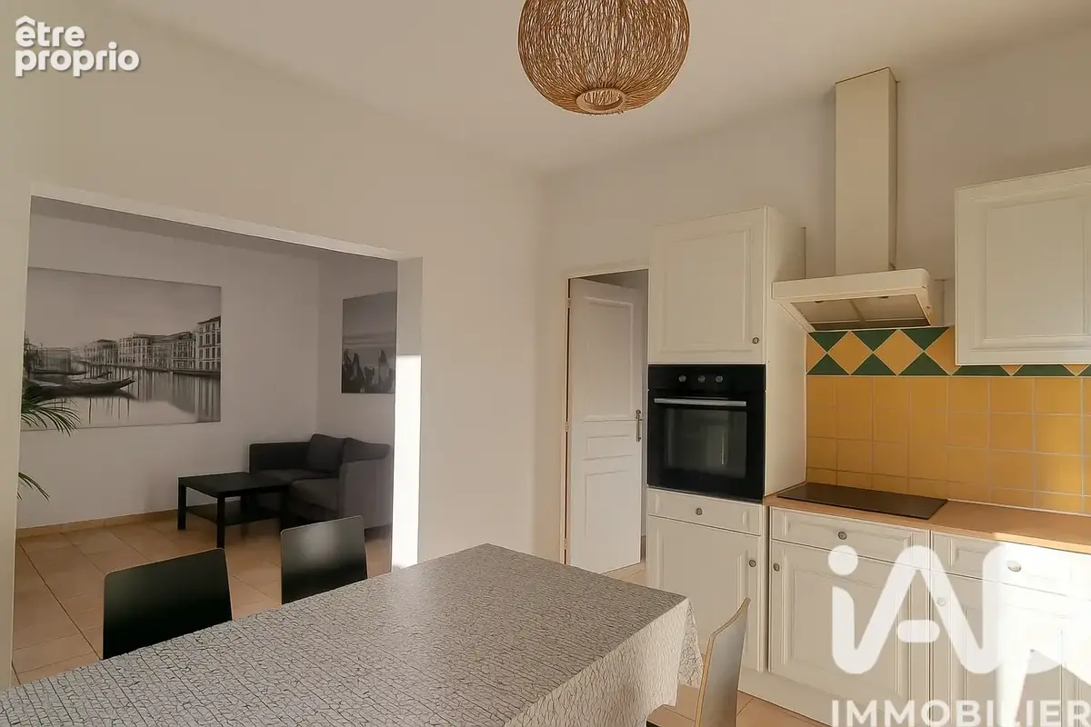 Photo 1 - Appartement à CHATEAURENARD
