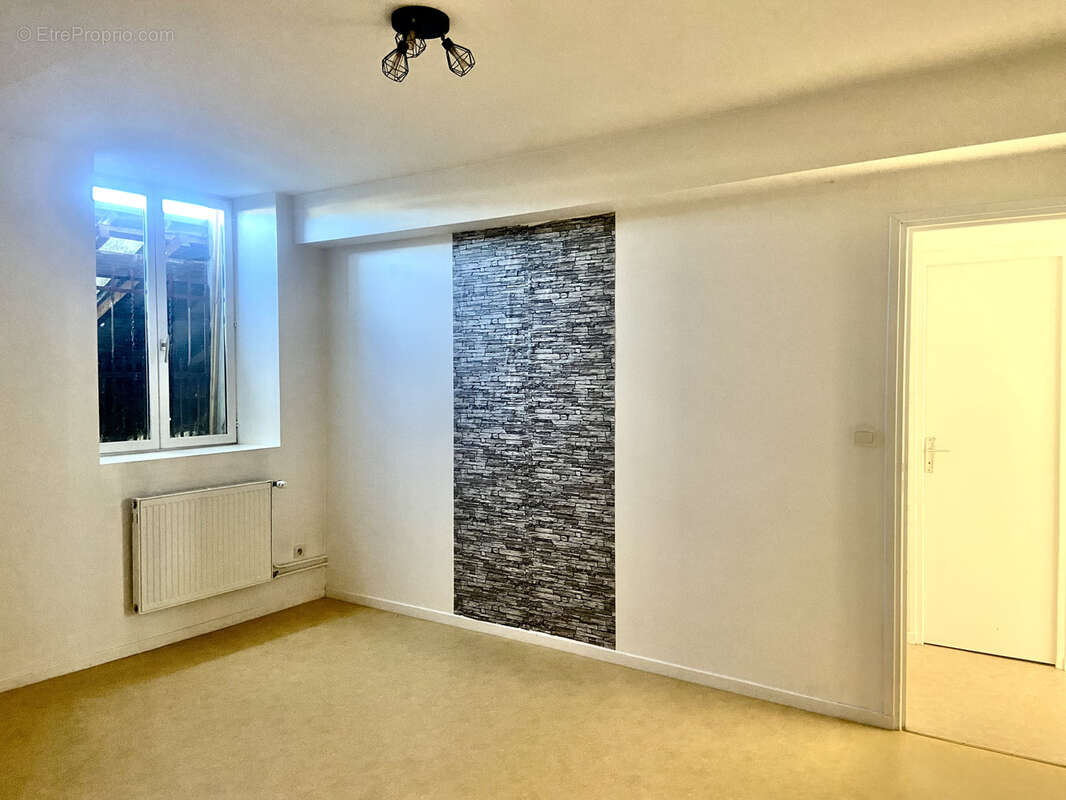 Appartement à SAINT-GERMAIN-DES-FOSSES