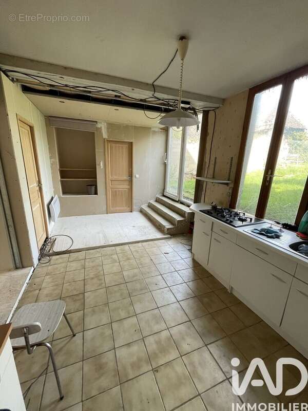 Photo 3