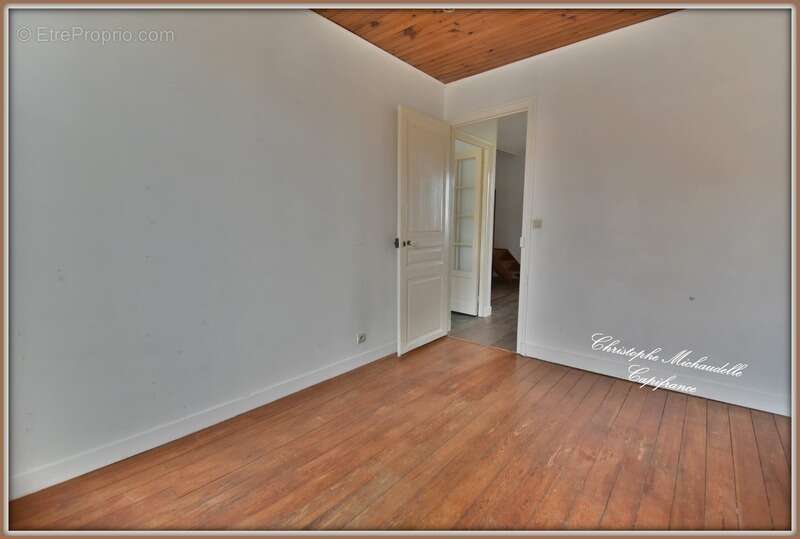 Appartement à NANTEUIL-LES-MEAUX