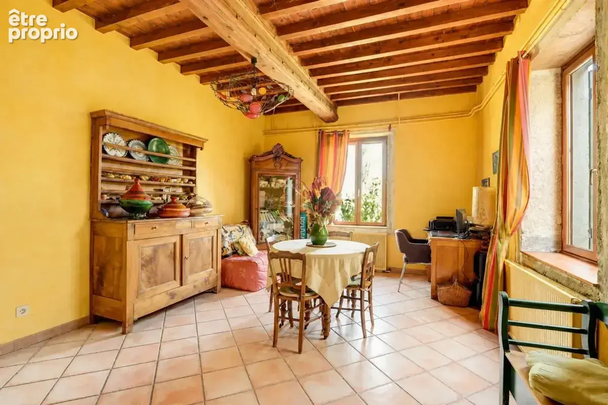 Maison de 10 pièces de 210 m² à Chaponost - photo 7