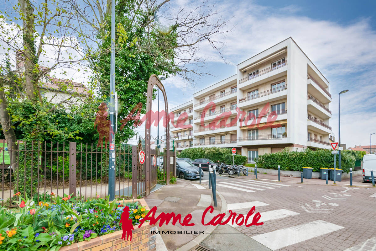 Appartement à FONTENAY-SOUS-BOIS