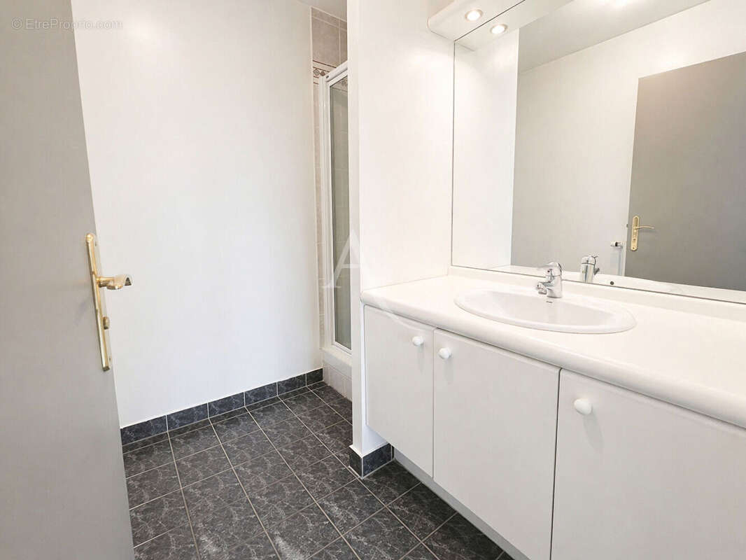 Appartement à CHAVILLE