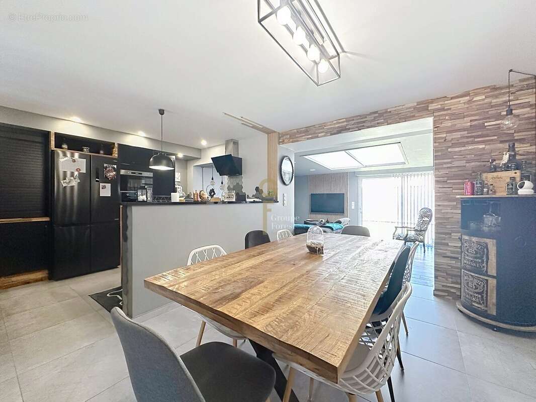 Maison 135 m² à Roncq  - photo 2
