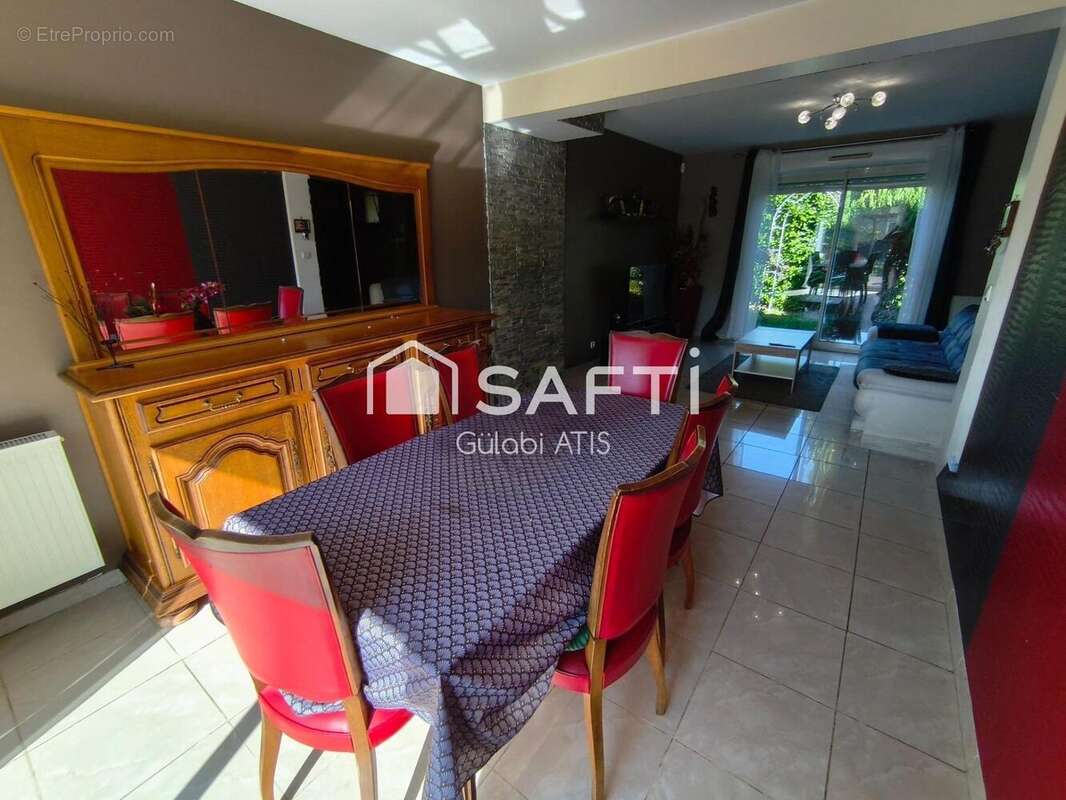 Photo 3 - Maison à LA CHAPELLE-RABLAIS