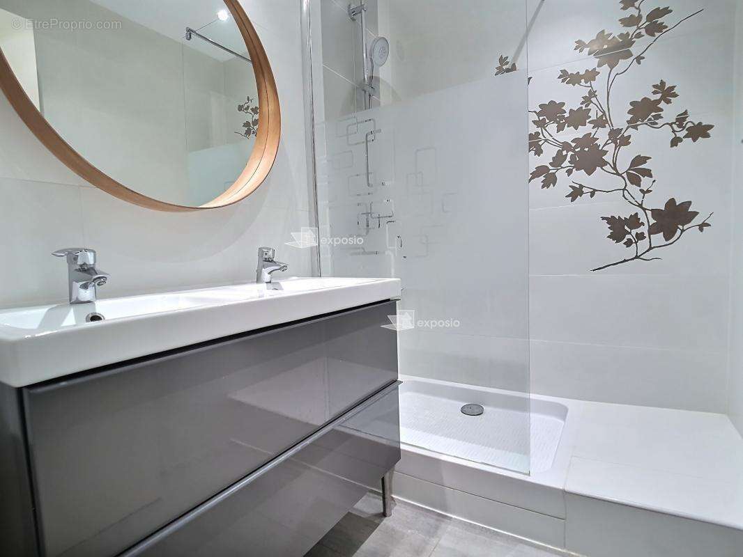Appartement à RILLIEUX-LA-PAPE