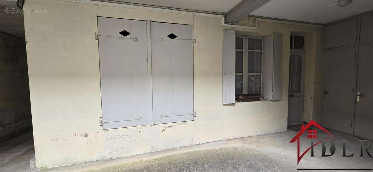 SALINS LES BAINS, Centre-Ville . Immeuble de rapport  289 m2 - photo 17