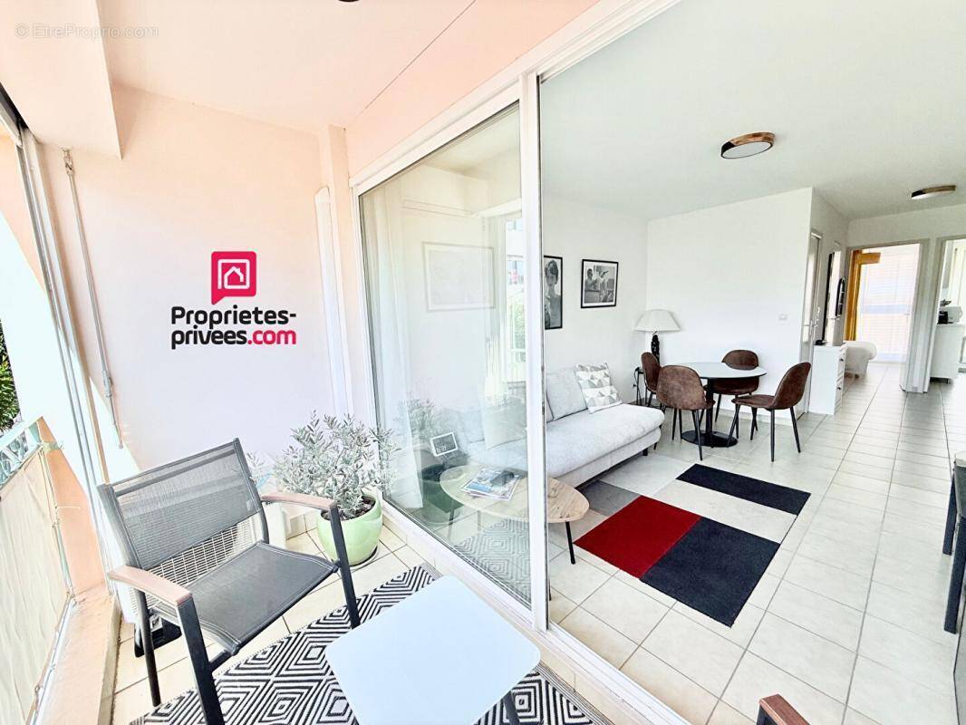 Appartement à SANARY-SUR-MER