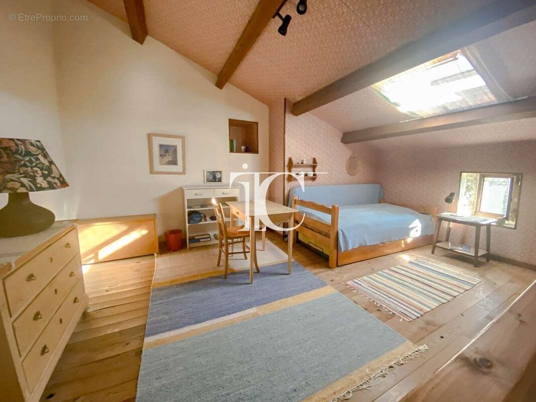 Maison à SAINT-ANDRE-DE-CRUZIERES