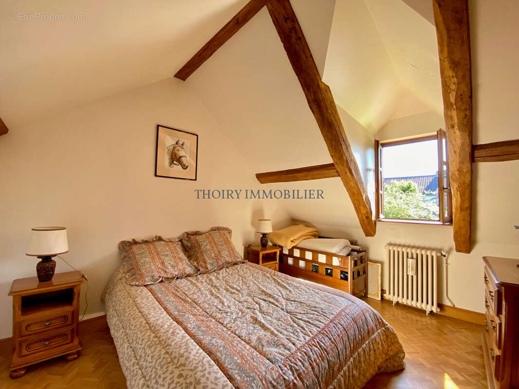 Maison à THOIRY