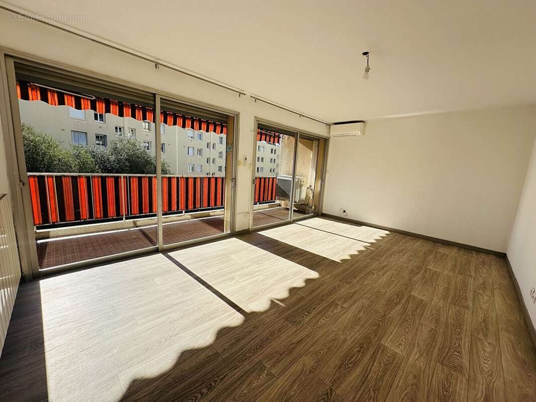 Appartement à CAGNES-SUR-MER