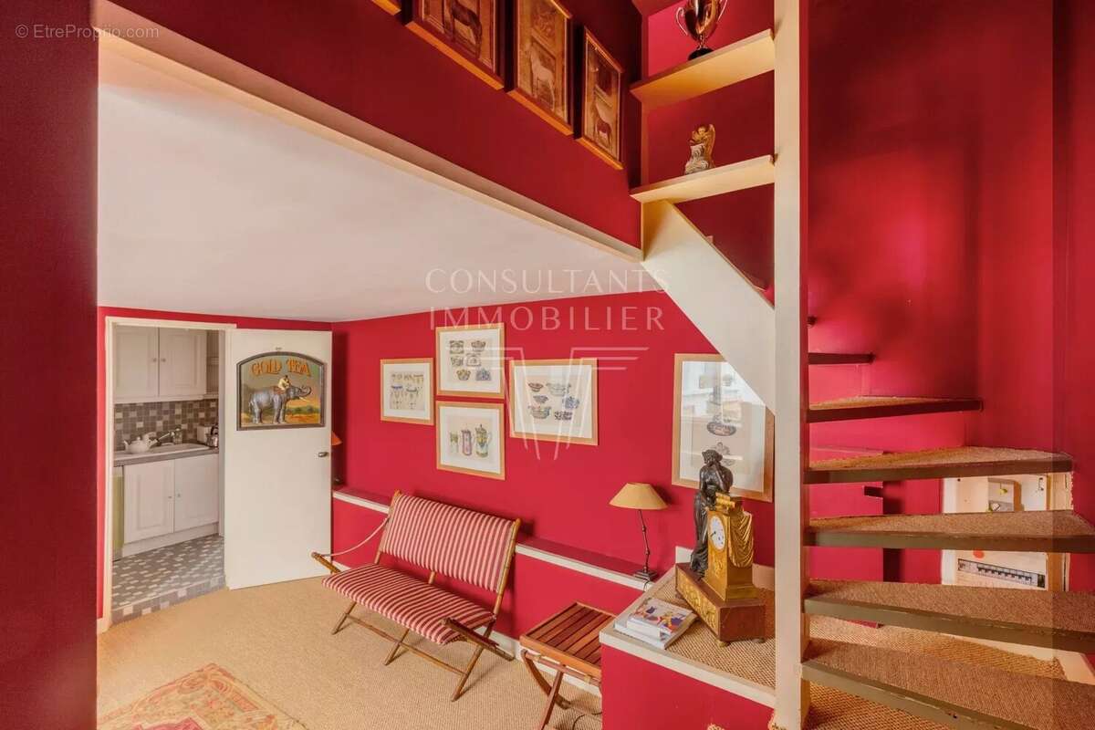 Appartement à PARIS-7E