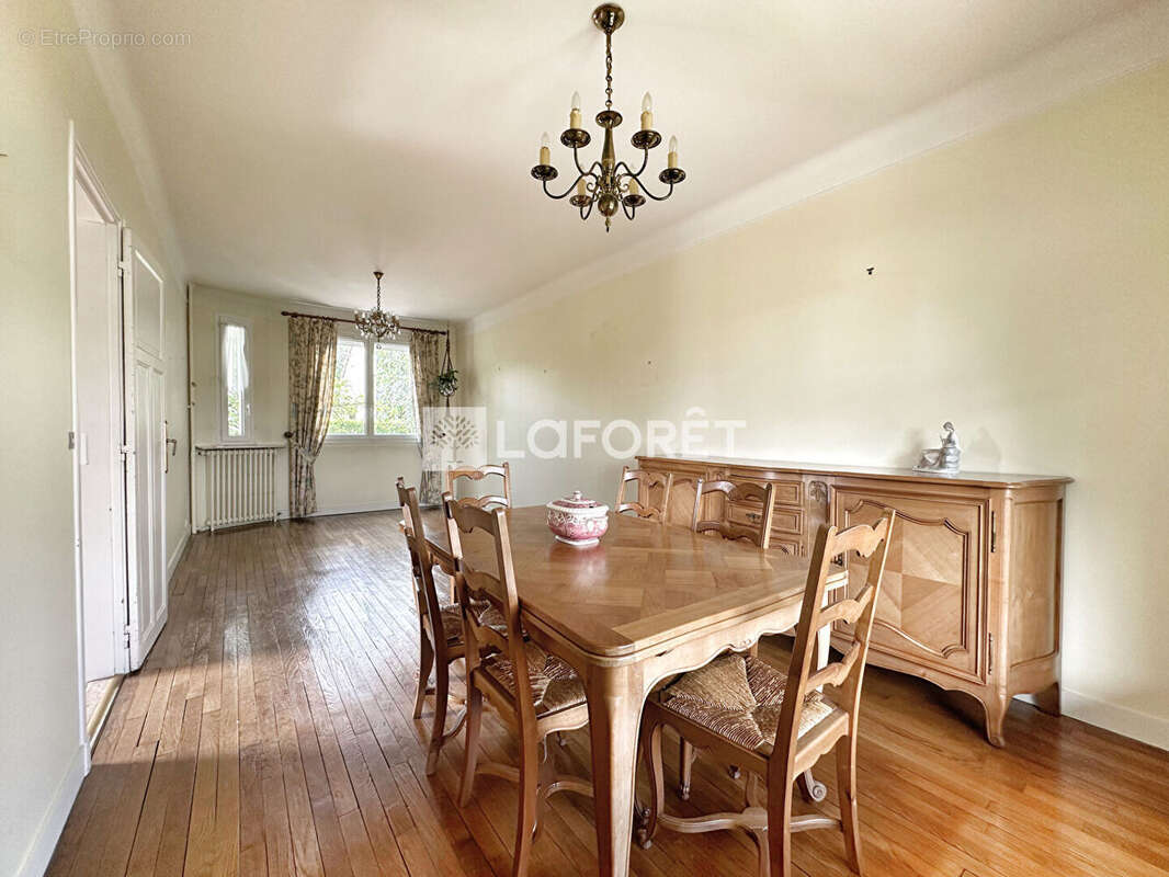 Maison à JUVISY-SUR-ORGE