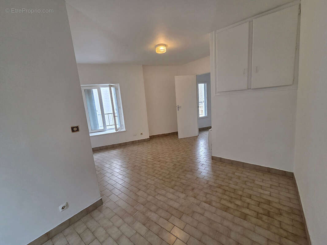 Appartement à EPERNON