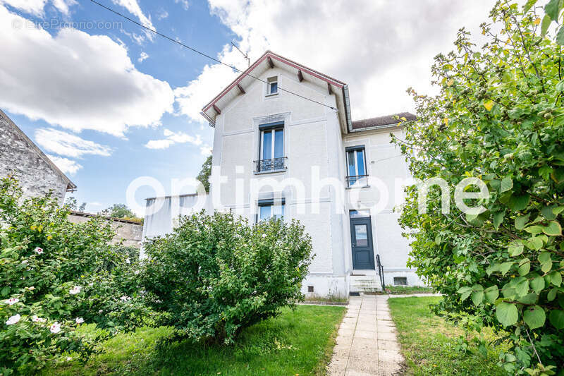 Maison à MORET-SUR-LOING
