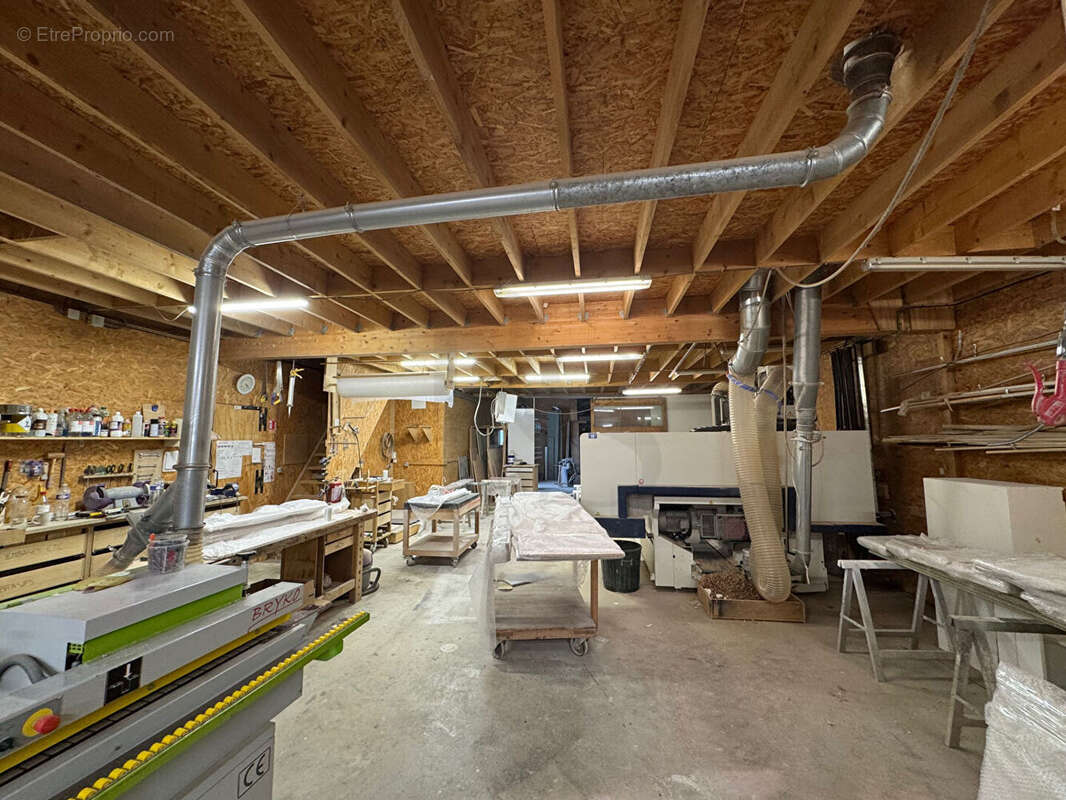 Commerce à ATHIS-DE-L&#039;ORNE