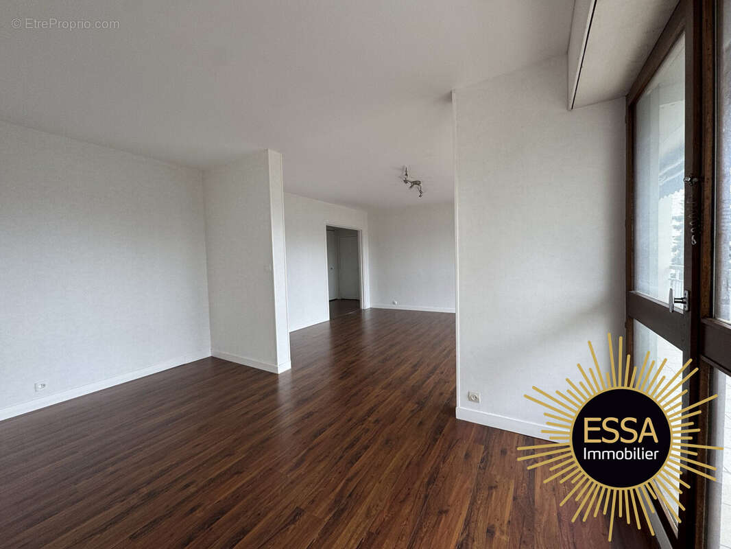 Appartement à VELIZY-VILLACOUBLAY