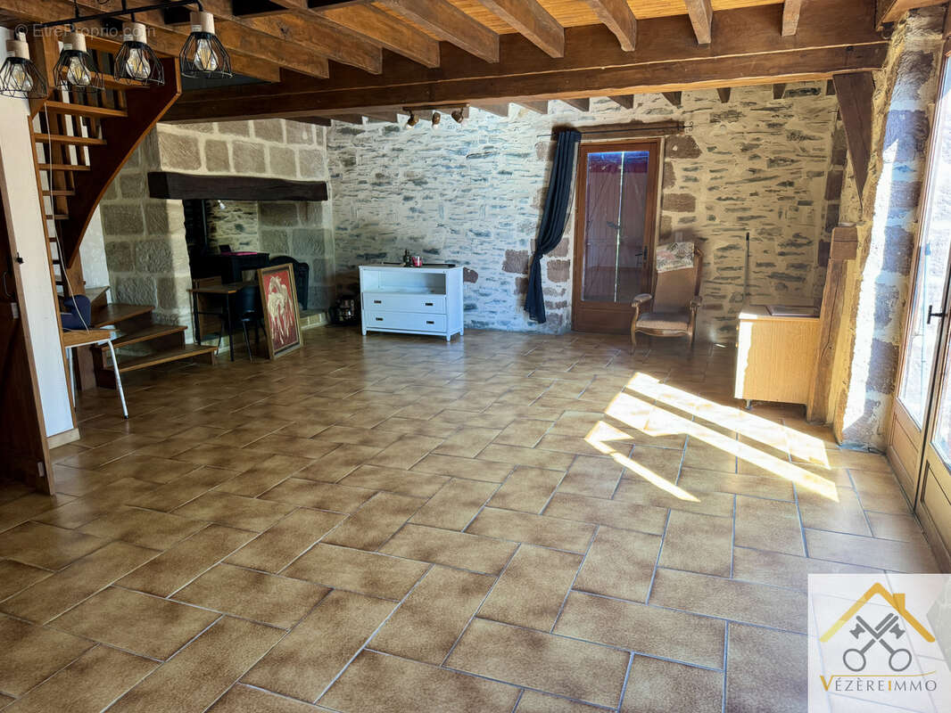 Maison en brasier, 5 pièces 97 m2 - photo 4