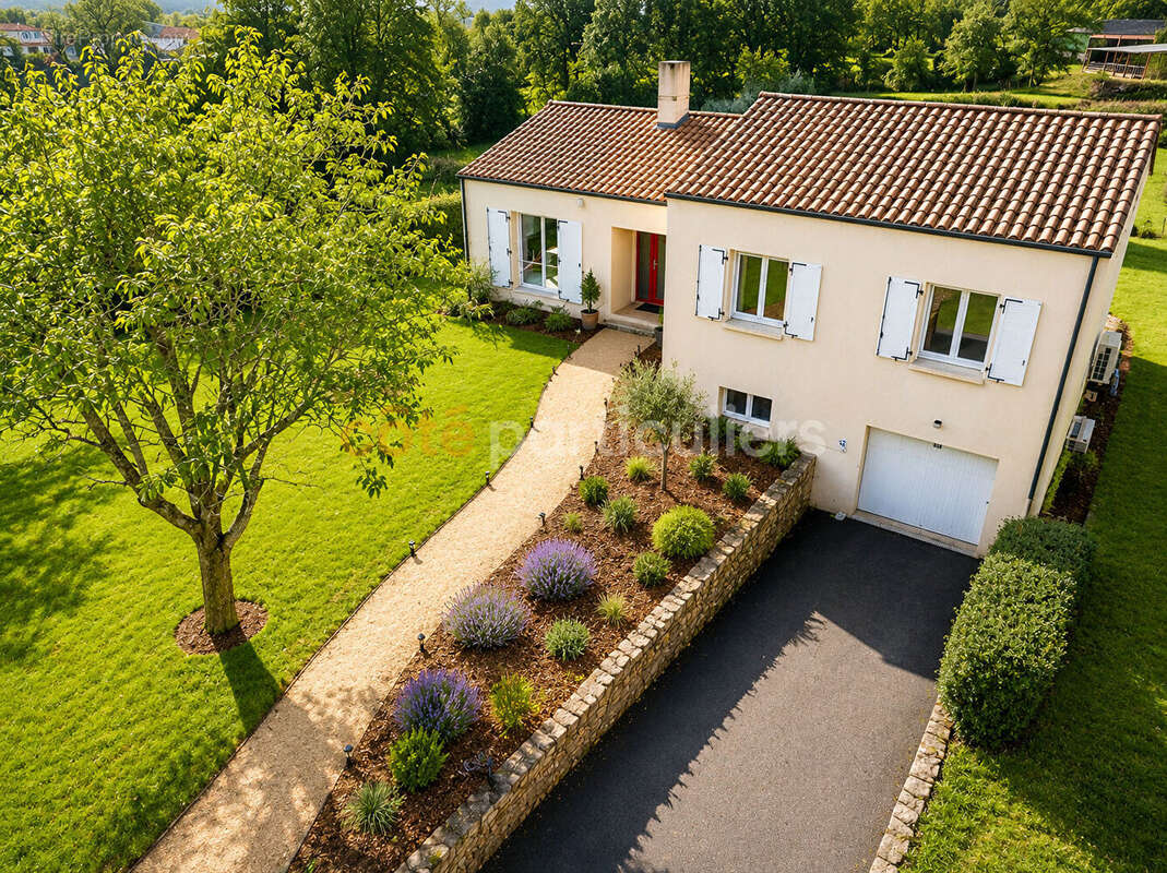 Maison à AUBIGNY